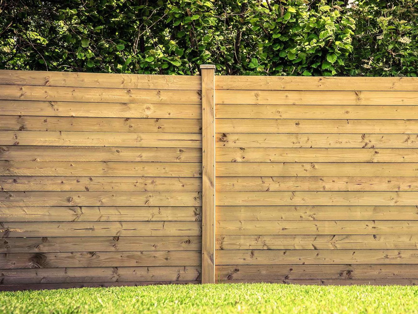 Bamberg SC horizontal style wood fence